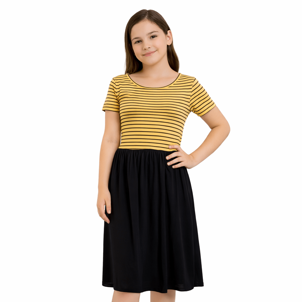 black and yellow striped dress ASOS Design - Maxi - Women - Cotton - 4 US The ASOS DESIGN poplin dropped waist racer maxi dress in yellow stripe features a stylish stripe design and a flattering high neck with a racer cut Stirling Cooper 1971 Black &